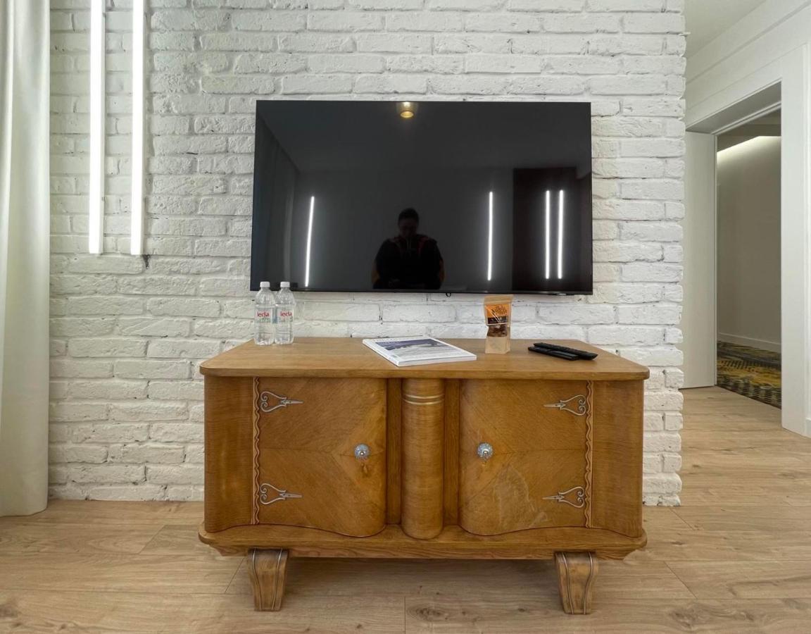 Connectin Apartments ปาเล ภายนอก รูปภาพ
