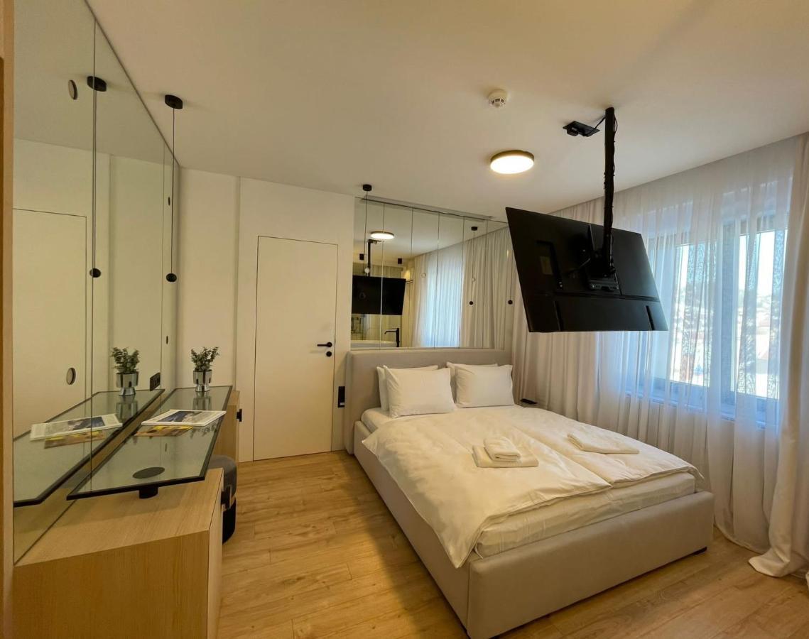 Connectin Apartments ปาเล ภายนอก รูปภาพ