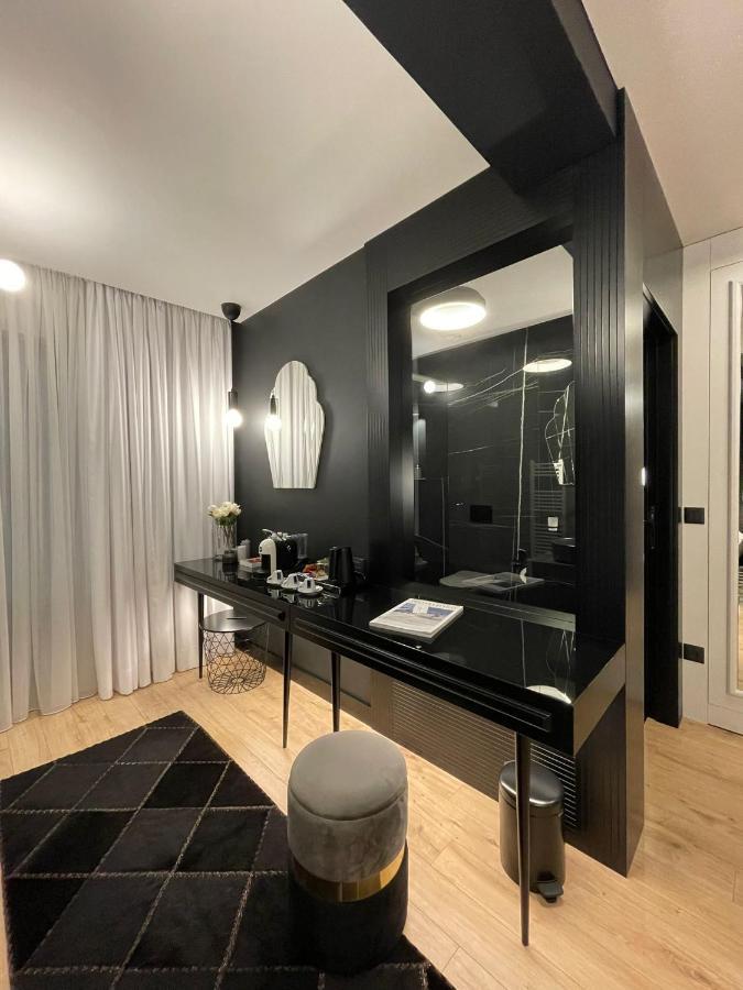Connectin Apartments ปาเล ภายนอก รูปภาพ